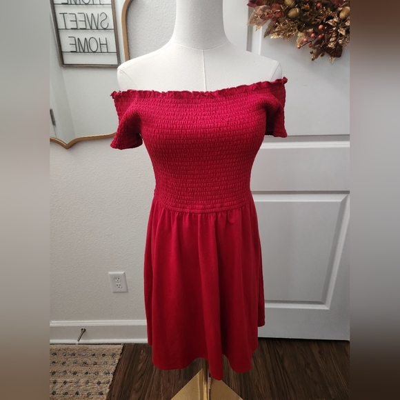 Hollister Dresses & Skirts - Hollister Red Off-Shoulder Smocked Dress